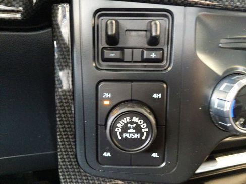 Used 2022 Ford F150 Lariat w/ Equipment Group 502A High AWD/4WD image 25