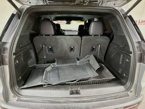 Used 2024 GMC Acadia Elevation w/ Black Edition FWD image 28