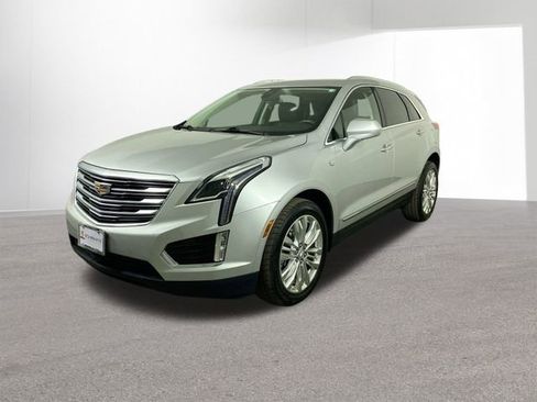 Used 2018 Cadillac XT5 Premium Luxury image 2