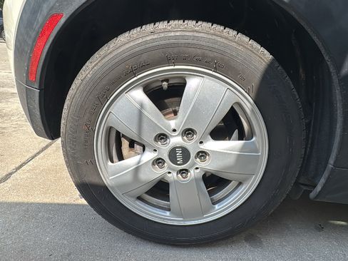 Used 2016 MINI Cooper 2-Door Hardtop FWD image 17
