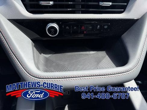 New 2026 Ford Explorer Active RWD image 21