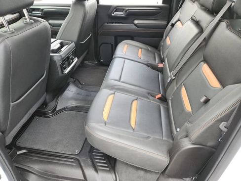Used 2024 GMC Sierra 2500 AT4 w/ AT4 Premium Plus Package AWD/4WD image 24