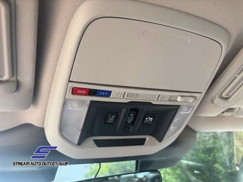 Used 2022 Subaru Forester Premium image 34