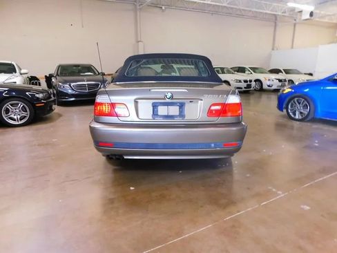 Used 2006 BMW 325Ci 325Ci Convertible 2D image 6