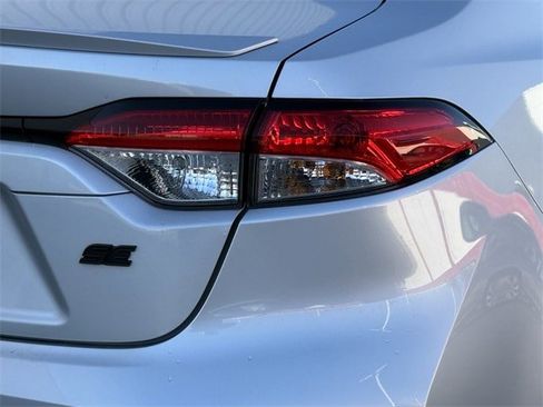 Used 2024 Toyota Corolla SE image 7