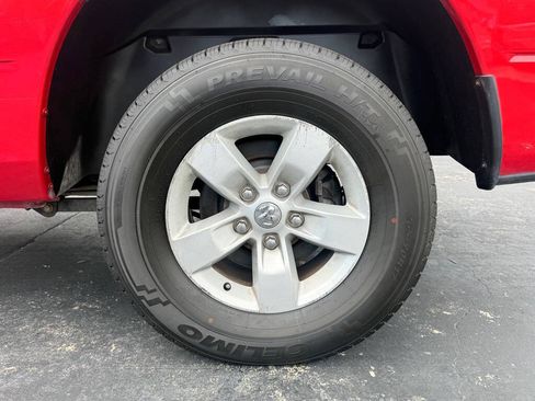 Used 2020 RAM 1500 Classic SLT AWD/4WD image 27
