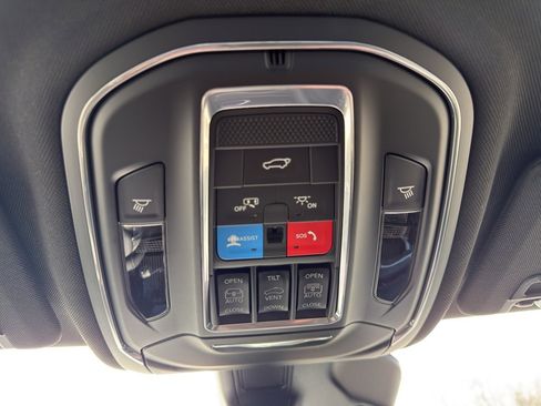 New 2026 Jeep Grand Cherokee L Limited image 22