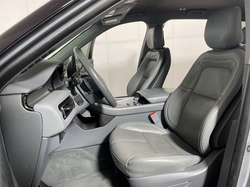 Used 2020 Lincoln Aviator Reserve AWD/4WD image 10