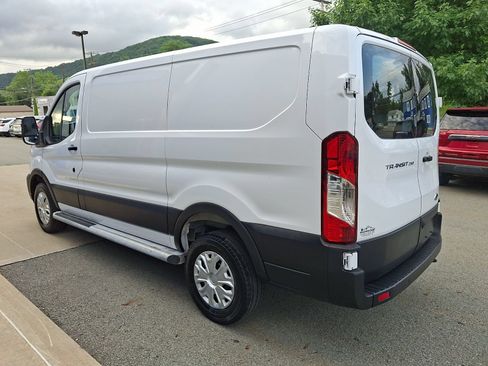 Used 2025 Ford Transit 250 Low Roof w/ Exterior Upgrade Package RWD image 4