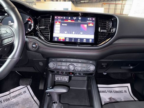 Used 2025 Dodge Durango GT AWD/4WD image 29