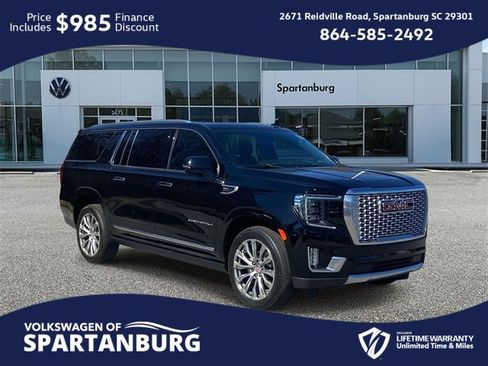 Used 2022 GMC Yukon XL Denali w/ Denali Premium Package image 1
