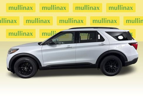 New 2026 Ford Explorer Active w/ Active Comfort Package RWD image 9