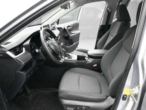 Used 2023 Toyota RAV4 XLE AWD/4WD image 11