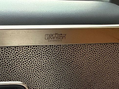 Used 2022 Lexus LS 500 w/ Interior Upgrade Package image 12