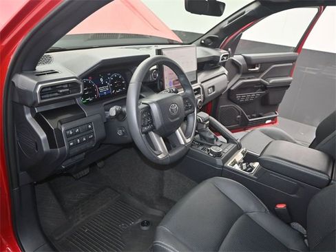 Used 2025 Toyota 4Runner Limited image 4