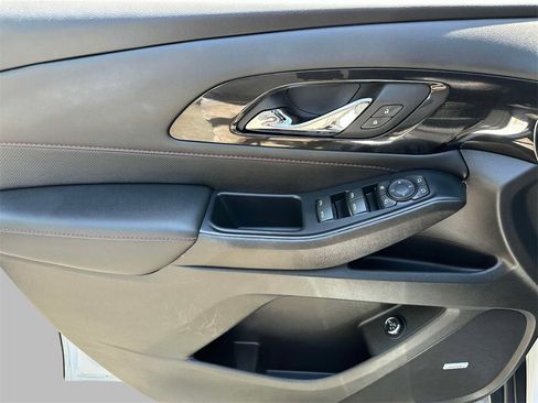 Used 2022 Chevrolet Traverse RS w/ LPO, Floor Liner Package image 20