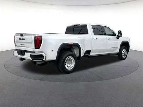 Used 2024 GMC Sierra 3500 Denali Ultimate AWD/4WD image 6