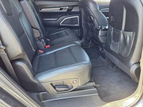 Used 2020 Kia Telluride LX AWD/4WD image 20