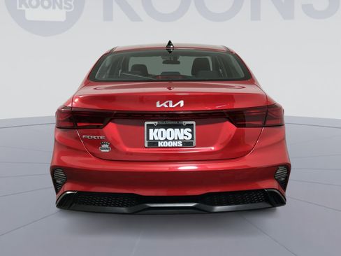 Used 2023 Kia Forte LXS w/ LXS Technology Package image 5