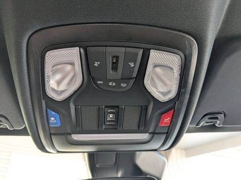 Used 2025 RAM 1500 Tradesman AWD/4WD image 5