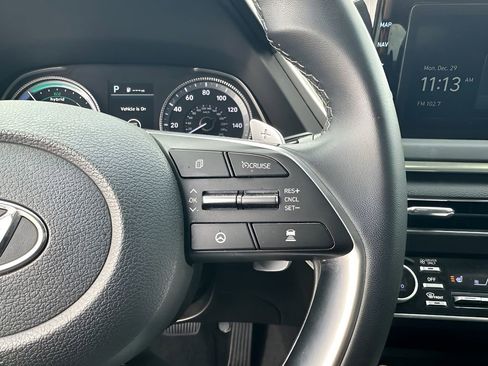 Used 2023 Hyundai Sonata SEL image 17