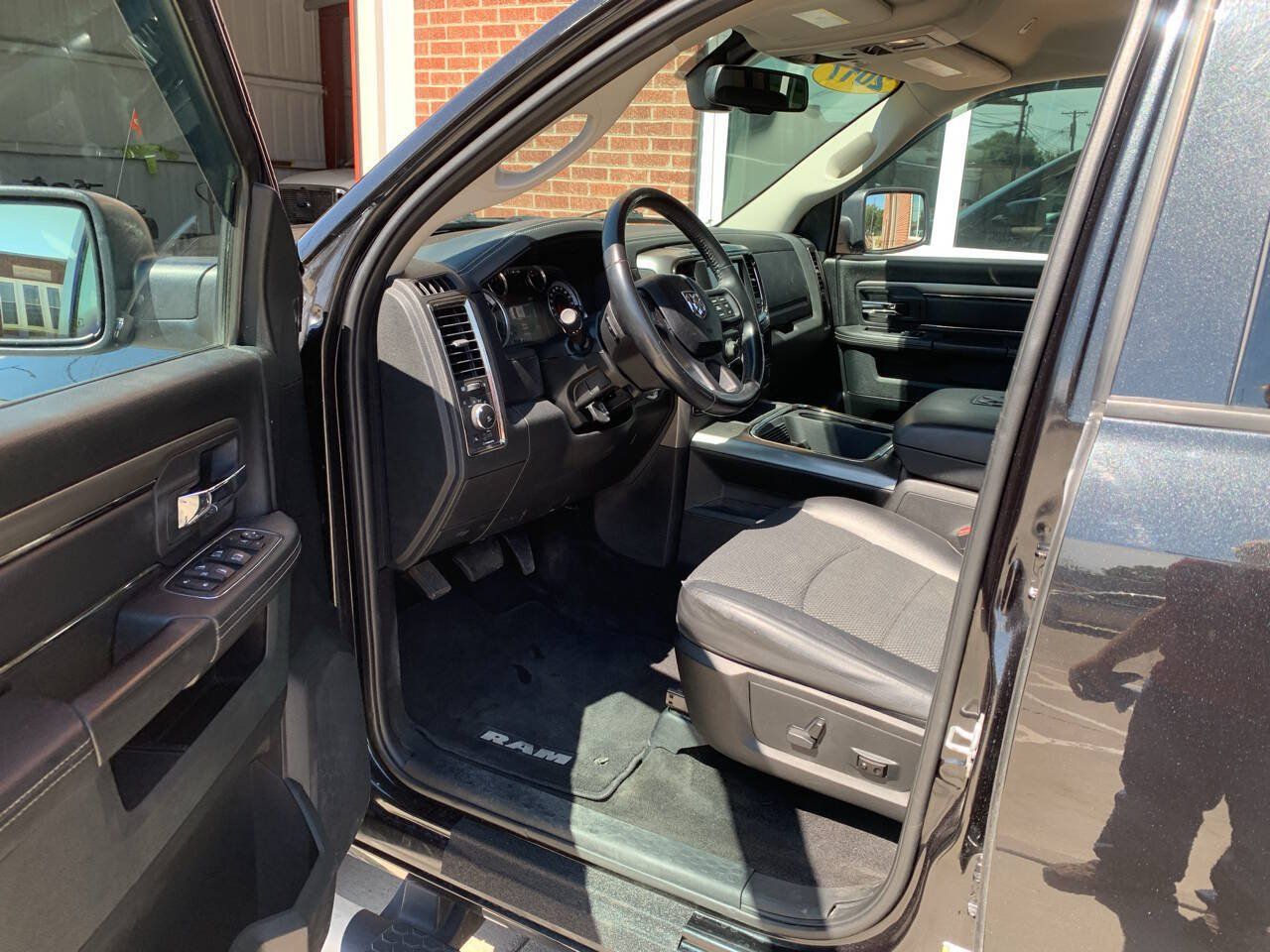 Used 2017 RAM 1500 Sport AWD/4WD image 13