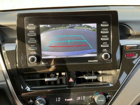 Used 2023 Toyota Camry SE image 21