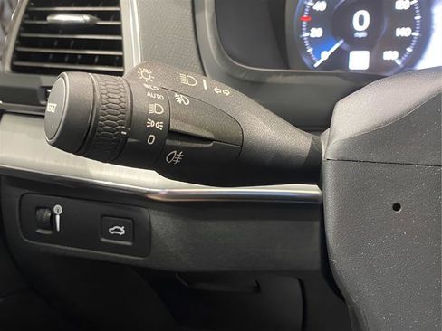 Used 2021 Volvo XC90 T5 Momentum w/ Climate Package image 14