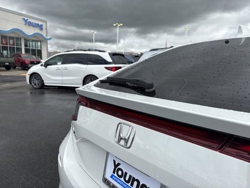 Used 2024 Honda Civic EX-L image 27