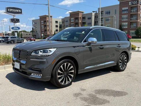 Used 2021 Lincoln Aviator Black Label Grand Touring w/ Class IV Trailer Tow Package AWD/4WD image 9