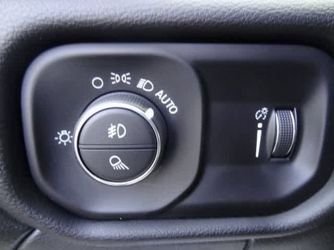 Used 2024 RAM 2500 Big Horn image 12