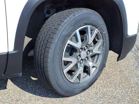 Used 2023 GMC Acadia SLE w/ Driver Convenience Package AWD/4WD image 9