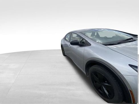 Used 2025 Toyota Prius LE image 14