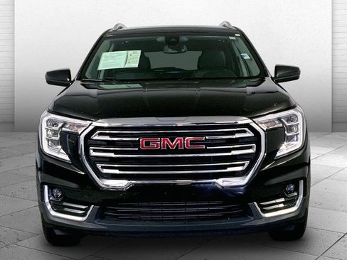 Used 2024 GMC Terrain SLT AWD/4WD image 2