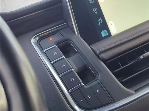 Used 2022 Chevrolet Tahoe LT image 14