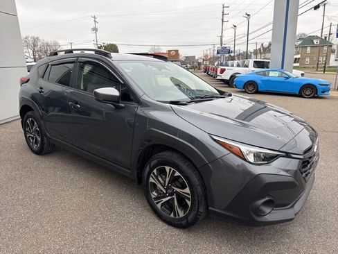 Used 2024 Subaru Crosstrek 2.0i Premium image 4
