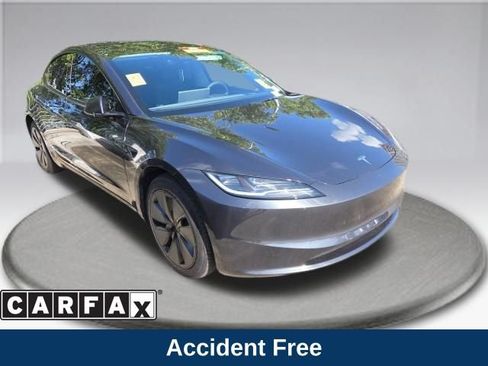 Used 2025 Tesla Model 3 Long Range RWD image 2
