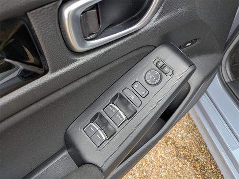 Certified 2024 Honda Civic EX image 12