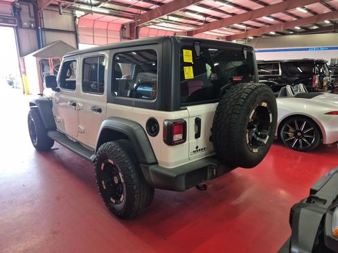 Used 2020 Jeep Wrangler Unlimited Sport S AWD/4WD image 7