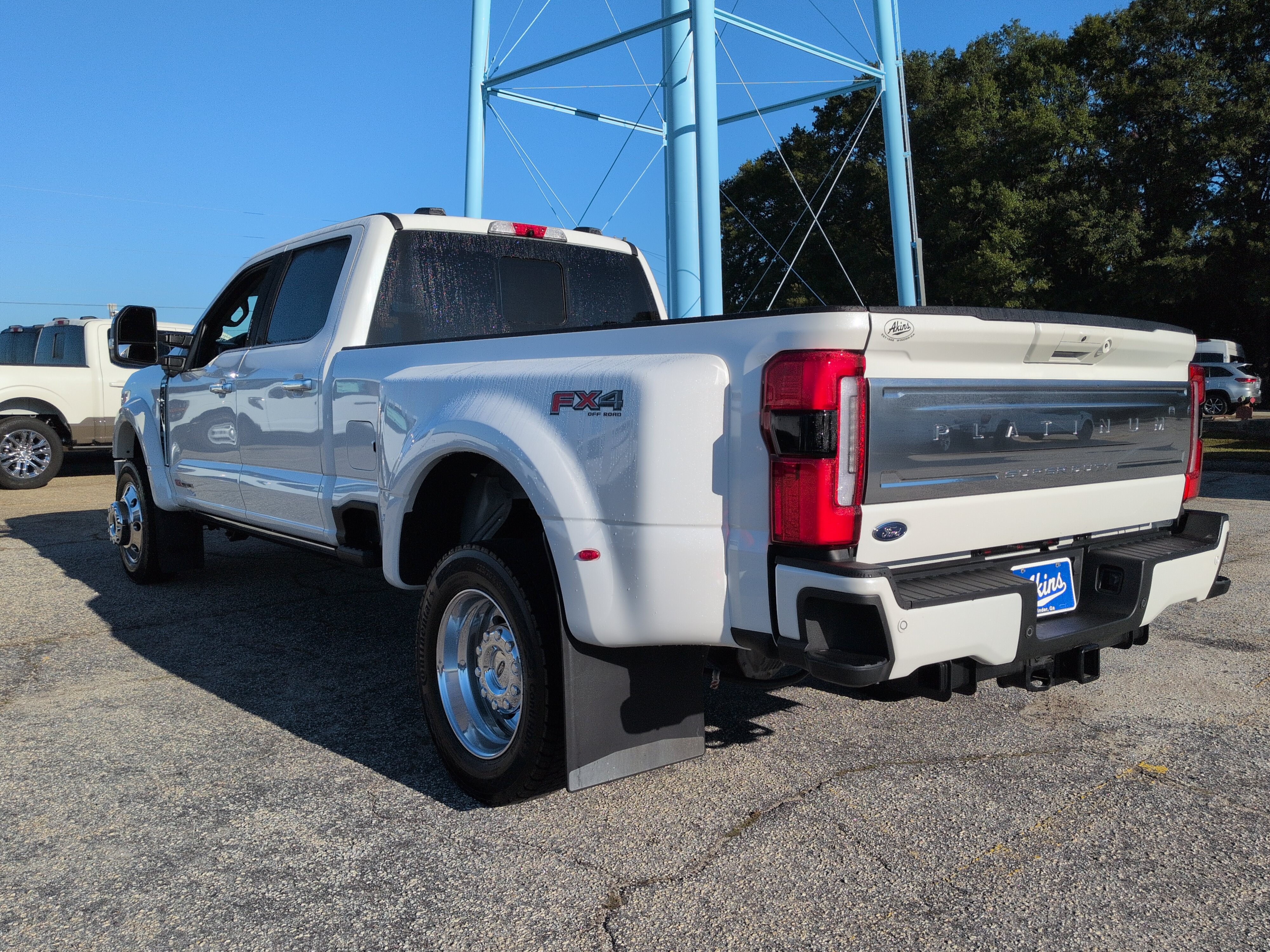 Used 2026 Ford F450 Platinum w/ Platinum Plus Package AWD/4WD image 5
