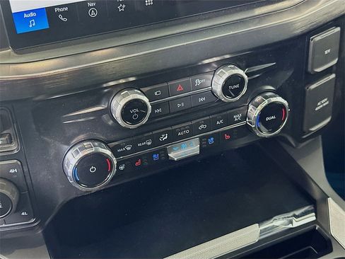 Used 2025 Ford F350 Lariat w/ Chrome Package image 27