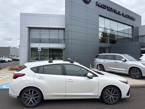 Used 2024 Subaru Impreza 2.0i Sport AWD/4WD image 2