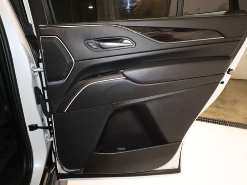 Certified 2024 Cadillac Escalade Sport w/ LPO, ONYX Package image 22