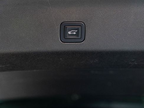 Used 2023 Cadillac Escalade V image 77