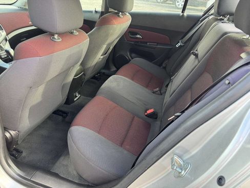 Used 2014 Chevrolet Cruze LT image 5