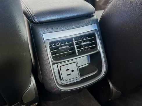 Used 2019 Chevrolet Impala Premier FWD image 26