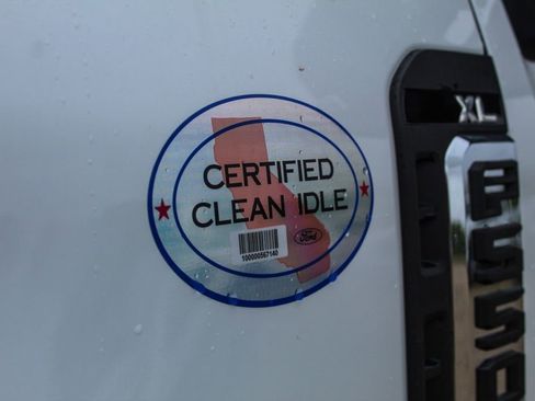 New 2025 Ford F550 4x4 Regular Cab Super Duty image 15