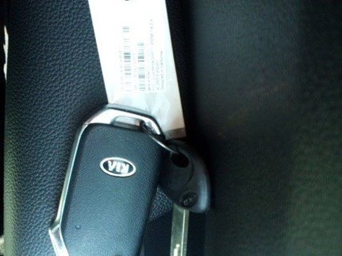 Used 2020 Kia Forte LXS image 24