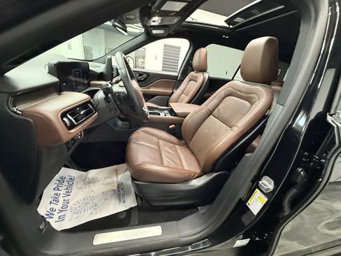 Used 2025 Lincoln Aviator Reserve w/ Jet Appearance Package AWD/4WD image 11