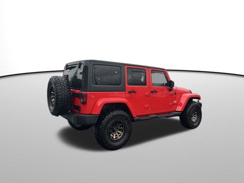 Used 2015 Jeep Wrangler Unlimited Sahara w/ Connectivity Group image 6